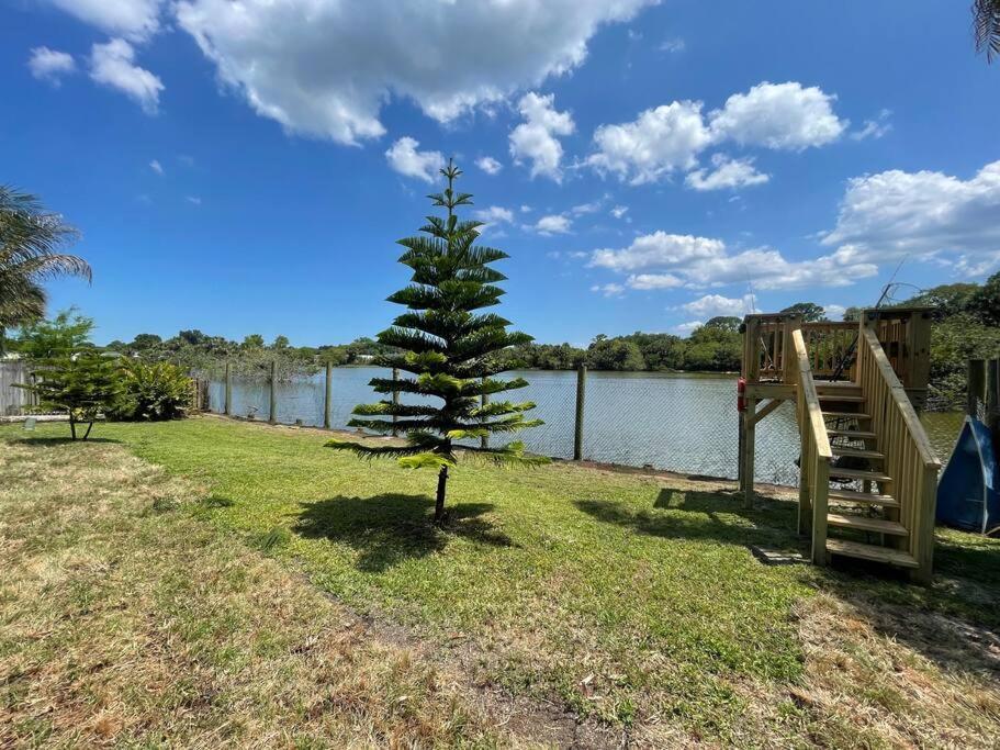 Villa Merrit Island Waterfront House Lots Of Parking Merritt Island Exterior foto